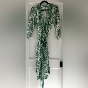 J. McLaughlin White and Chic Green Floral Wrap Midi Dress size Medium